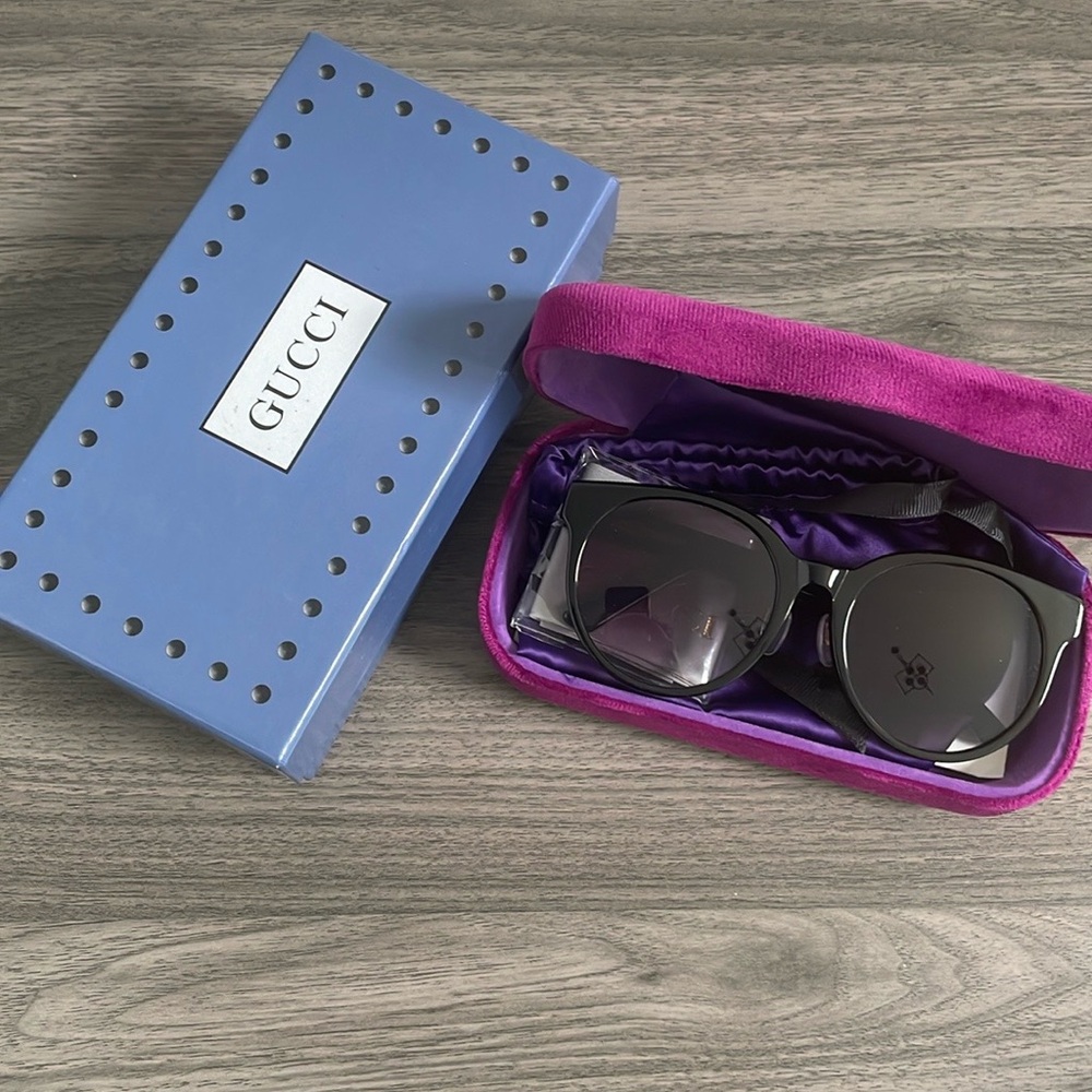 ❌SOLD❌ Gucci Round Frame Sunglasses